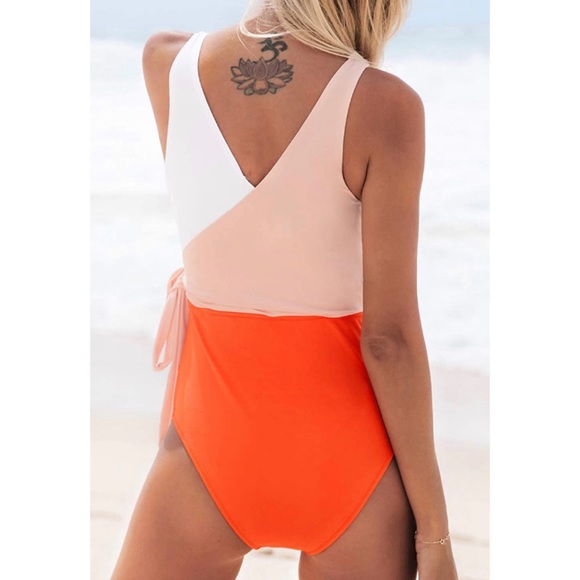 NWT ✨ Cupshe | Color Blocked Wrap Tie Swimsuit 🍊 - Picture 3 of 9
